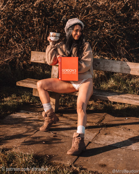 Ruth Medina 美しいスター 画像