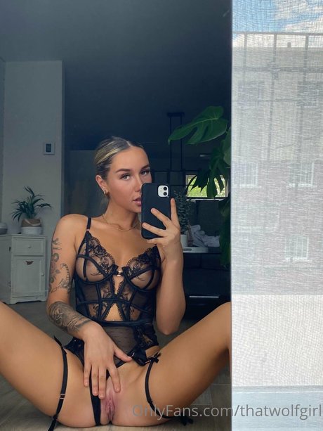 Myriam Drouin かわいいスター 写真