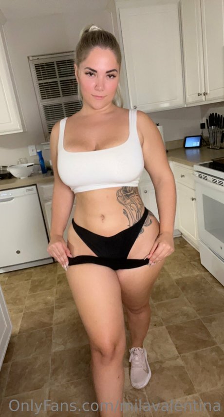 Mila Valentina 素敵なスター 写真