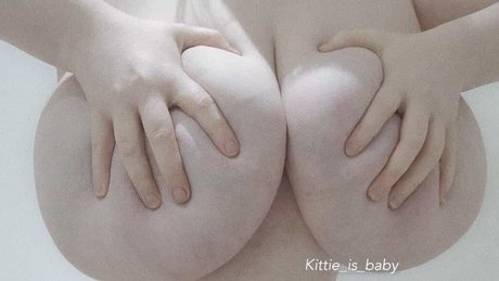 若いオンリーファンズ 無料セックス 画像