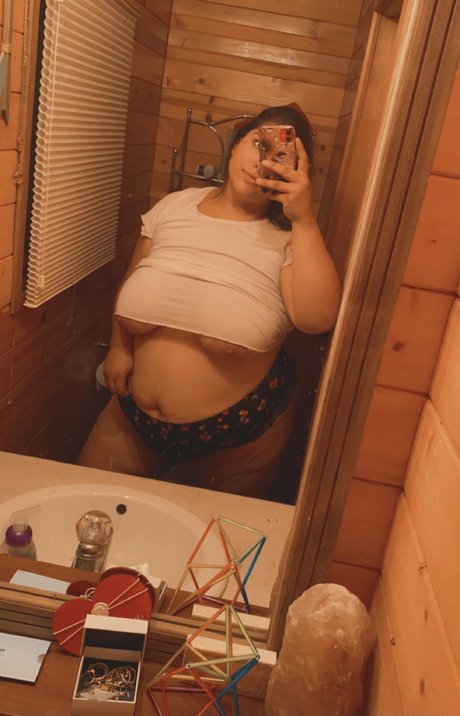Bbw essence xoxo ヌードのポルノスター 画像