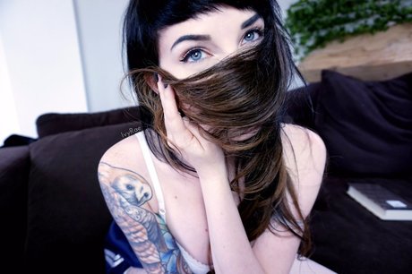 ホットな熟女オンリーファンズ アダルト 画像