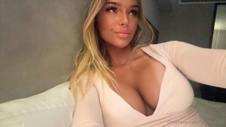 Zarayoung 完璧なスター 写真