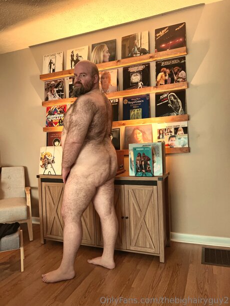 Thebighairyguy2 top profile image