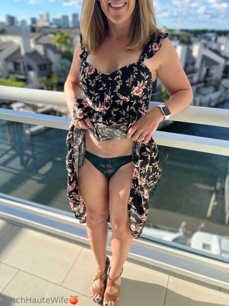 Peachhautewife ポルノスター 高品質 写真