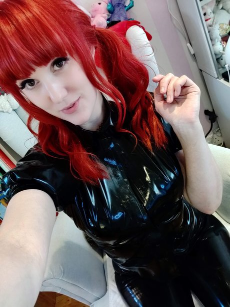 Misu Eevee top profile image