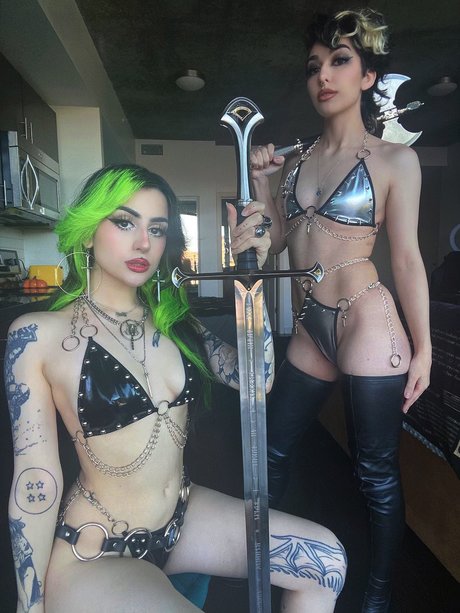 Batz セクシーモデル 写真
