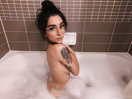 Saira Rose エロティックなモデル アーカイブ