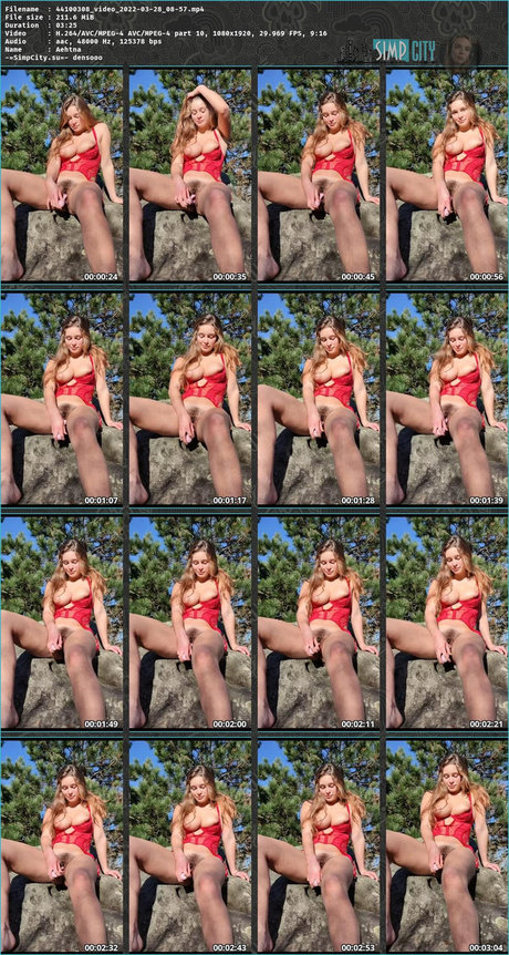 Aehtna ポルノスター 写真