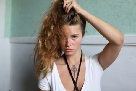 Aehtna エロティックなスター 画像