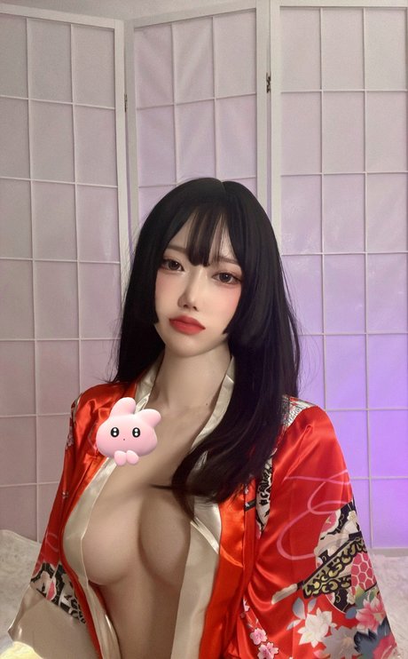 Evawishx 無料モデル 写真