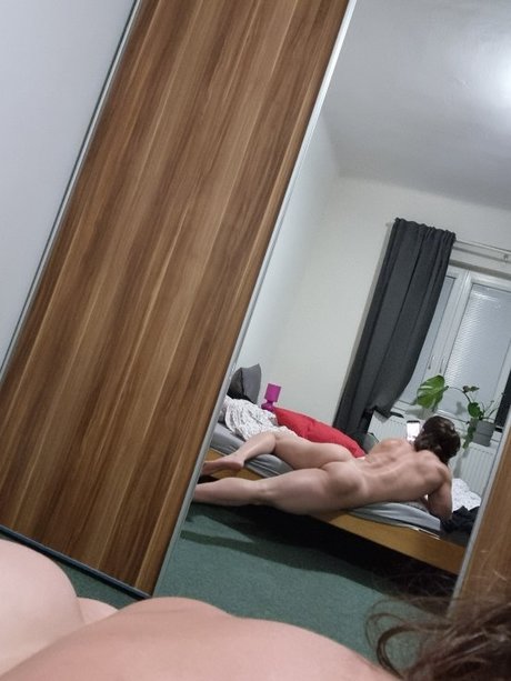 マッサージオンリーファンズ ポルノ 写真