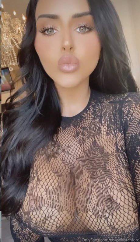 Abigail Ratchford HDモデル 写真