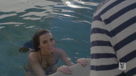 Abigail Ratchford エロティックモデル 写真