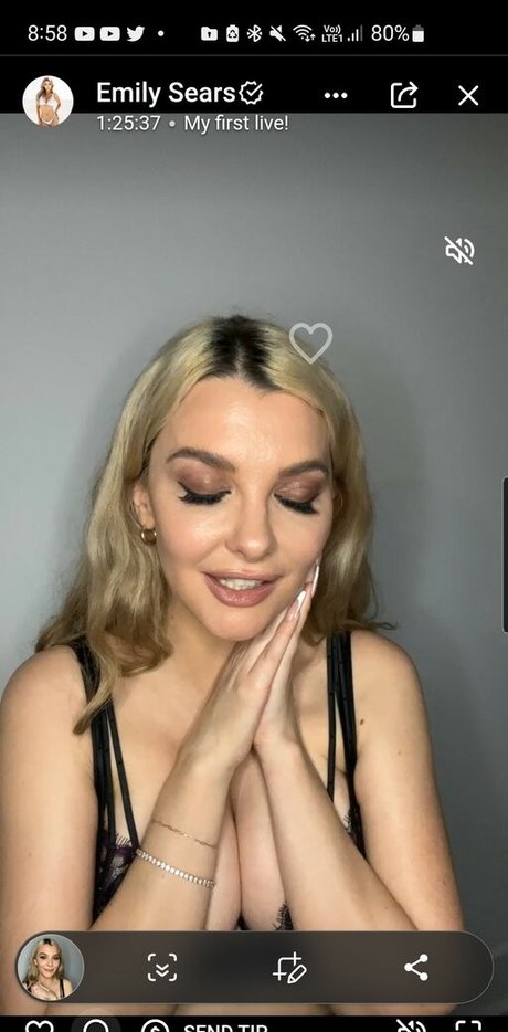 Emily Sears 高品質のスター ギャラリー