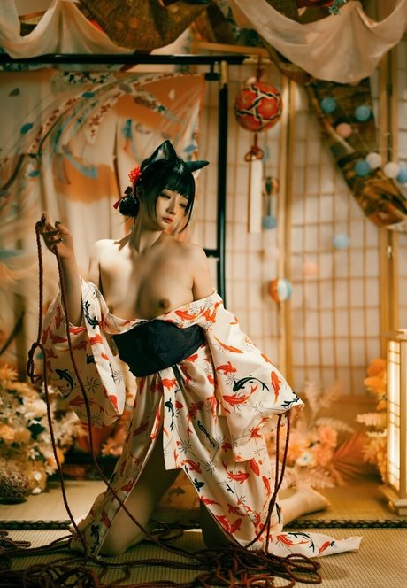 BBW 教師 オンリーファンズ 無料裸 画像