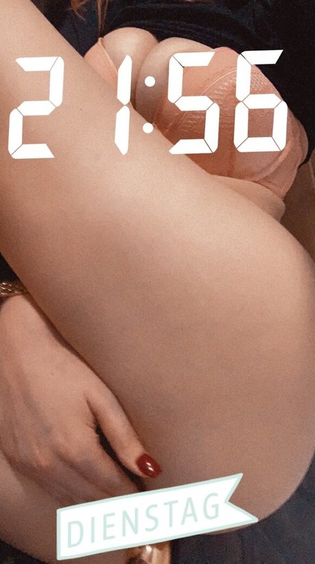 Zuccubuz ヌードのポルノスター 写真