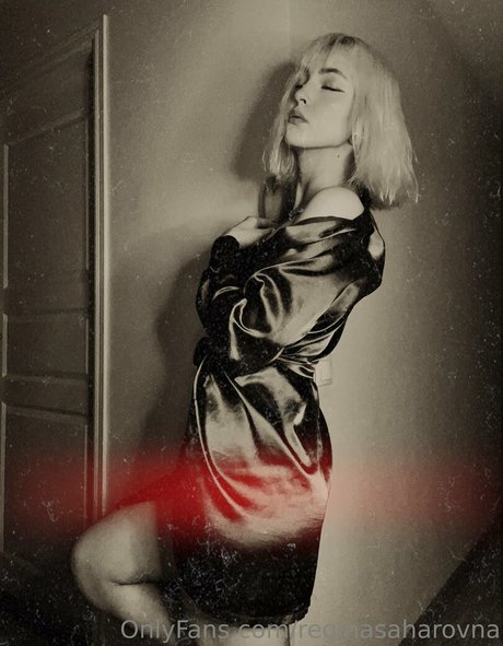 Regina Sahar スター xxx ギャラリー