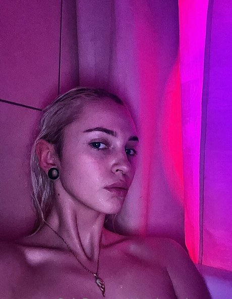 Regina Sahar 美しいスター 写真