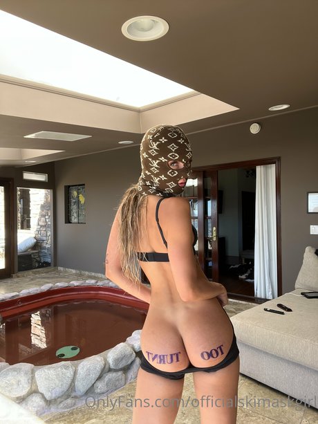 Briana Armbruster トップポルノスター ギャラリー