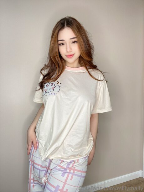 Millymally セックスモデル 写真