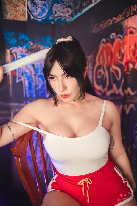 Danievedo エロティックなモデル 写真