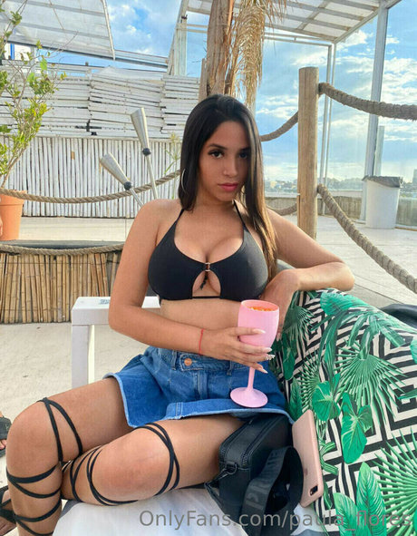Paula Flores セクシー女優 写真