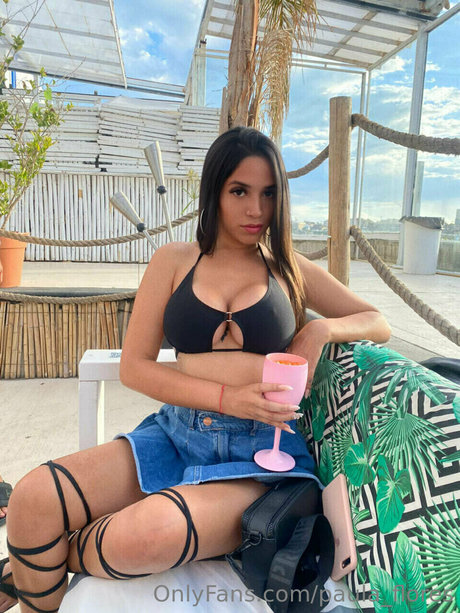 アマチュア3P オンリーファンズ セクシー裸 画像