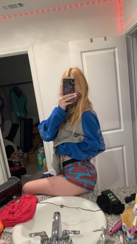 セクシーなラテン系オンリーファンズ ヌード 画像