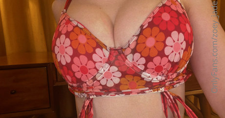 Zoey Jade HDポルノスター 写真
