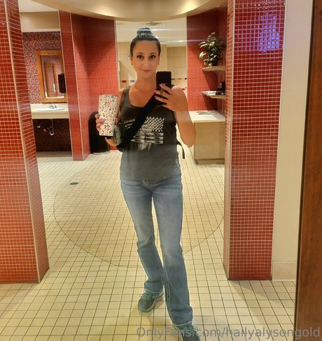 黒檀の足 オンリーファンズ セクシー裸 写真