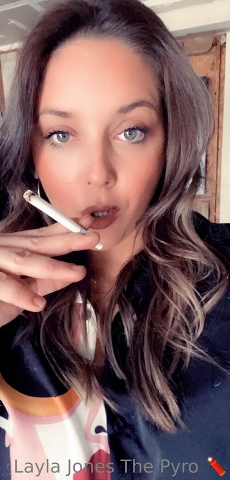 ヨガパンツ オンリーファンズ ホットポルノ 写真