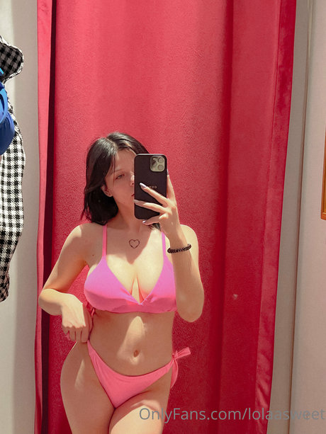 Lolaasweet Lyalyaaa エロティックなスター 写真
