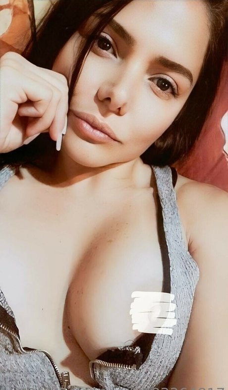 Rebeca Burgos ヌード女優 画像