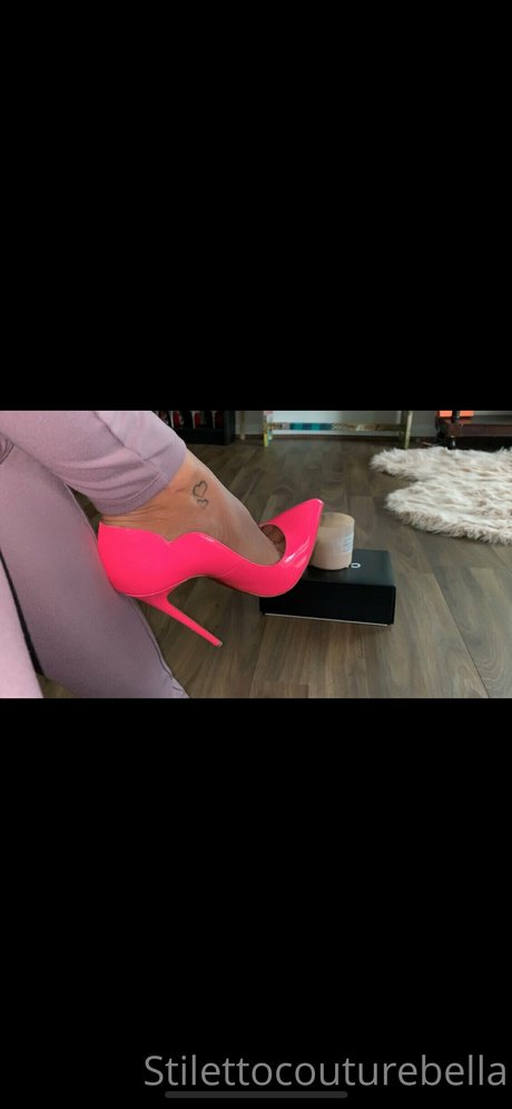 Stilettocouturebella ポルノ女優 写真