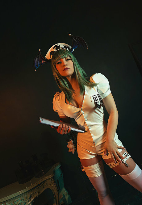 ブラックマジックオンリーファンズ セクシー裸 画像