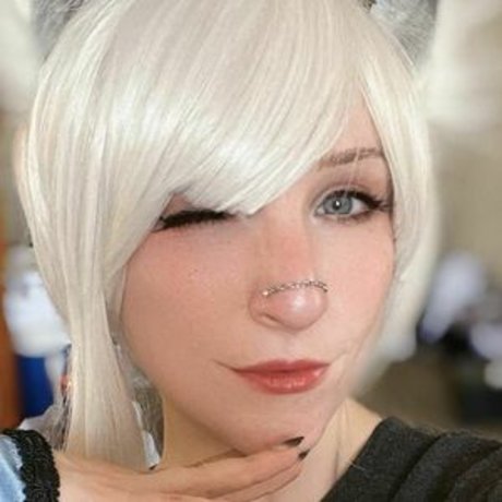 オンリーファンズを崇拝する ポルノグラフィック 写真