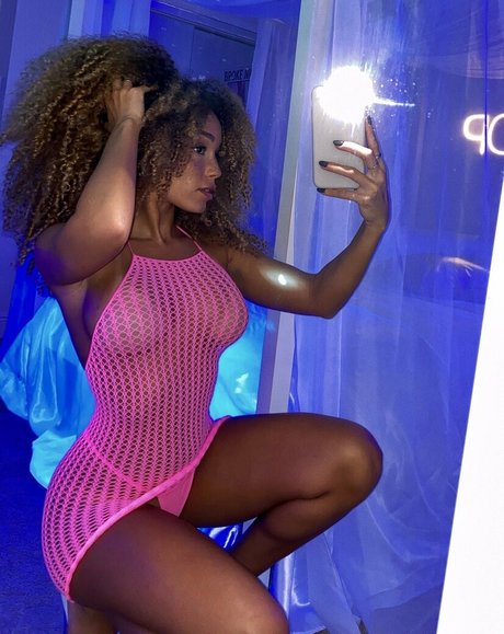 Anabella Carrasco ホットモデル 画像