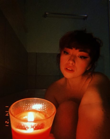 セクシーなラテン系オンリーファンズ アートポルノ 写真