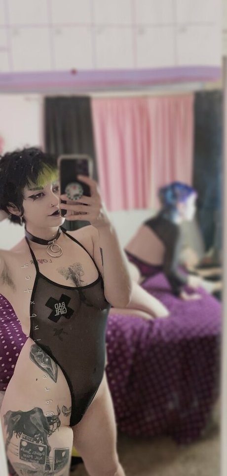 逆輪姦 オンリーファンズ セクシー 画像