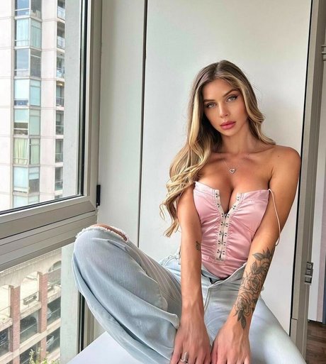 Romina Malaspina ポルノスター アダルト ギャラリー