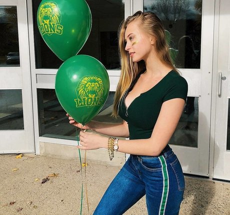 ナチュラルガールズオンリーファン 無料ヌード 画像