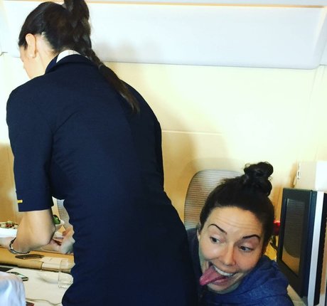 Whitney Cummings 限定スター ギャラリー