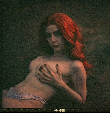 Cherrievelvet Cherrie アダルトモデル 写真