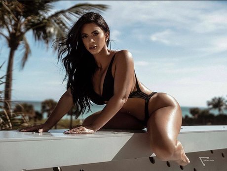 Litza Yanez HDモデル アーカイブ