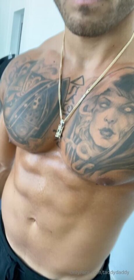 Taddydaddy 美しいポルノスター 写真