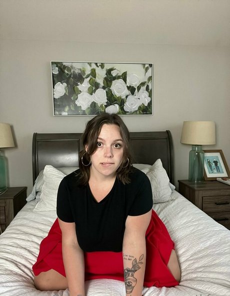 mommagerthfree かわいいモデル 写真