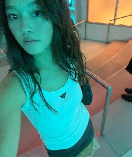トゥワークオンリーファン ヌード 写真