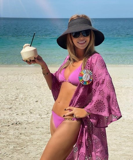 痩せた美女オンリーファンズ ヌード ギャラリー