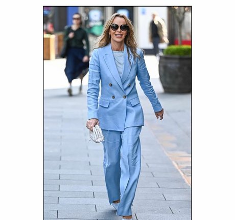 アジアンシスターオンリーファンズ ポルノグラフィック 写真